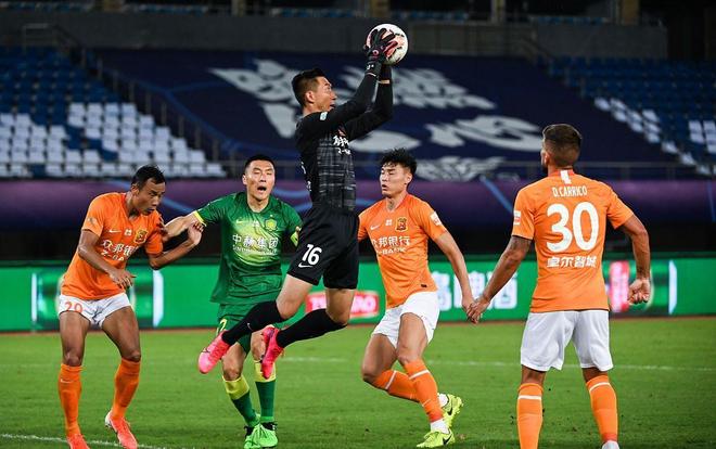 现德甲球员联赛进球前10：克拉马里奇129球第1，凯恩80球第4（德甲现役射手前十：克拉马里奇129球领跑，凯恩80球位列第4）