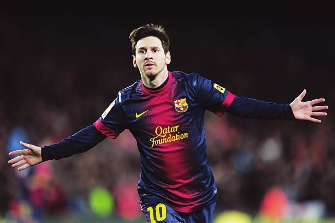 手感爆棚！夏普半场9中8怒砍20分帮助开拓者反超3分（夏普半场火力全开，9投8中轰下20分助开拓者完成3分反超）