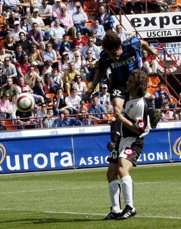 天空体育：伊萨克已经返回纽卡斯尔