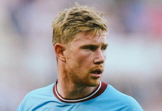 表情严肃！杨鸣回应遭江苏大逆转：球员没能站出来，大家畏手畏脚